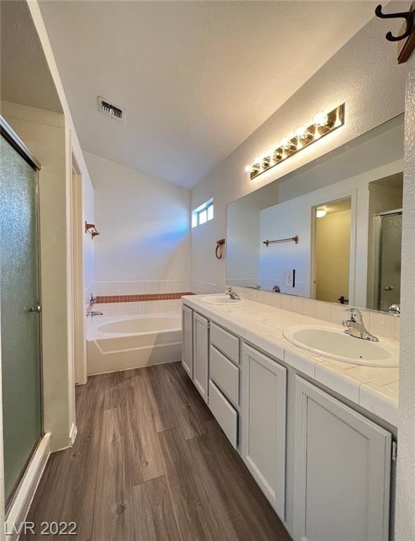 Shady Shores Cir, Las Vegas, NV 89128