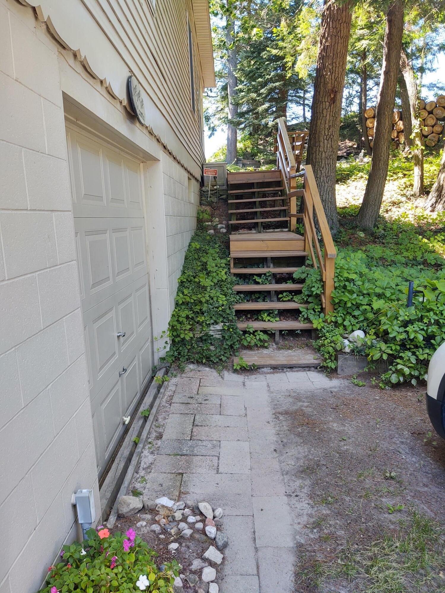 N Lakeshore Dr, Mears, MI 49436