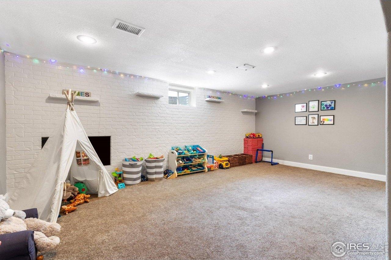 W Bowles Ave, Littleton, CO 80123