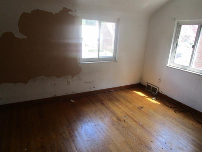Hartman St, Mckeesport, PA 15132