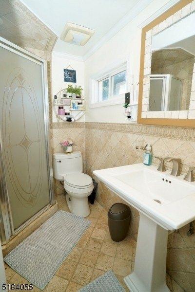 Halsey Rd, Roselle, NJ 07203