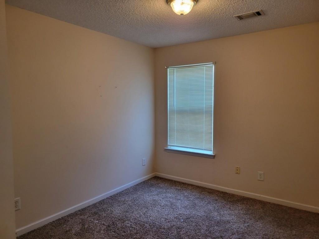 Red Oak Cir, Union City, GA 30291