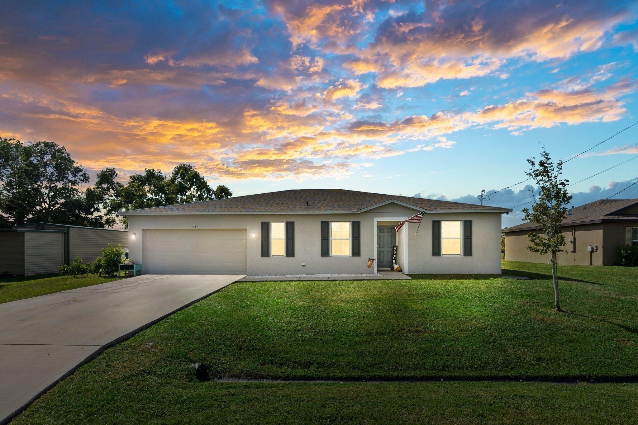 Se North Blackwell Dr, Port Saint Lucie, FL 34952