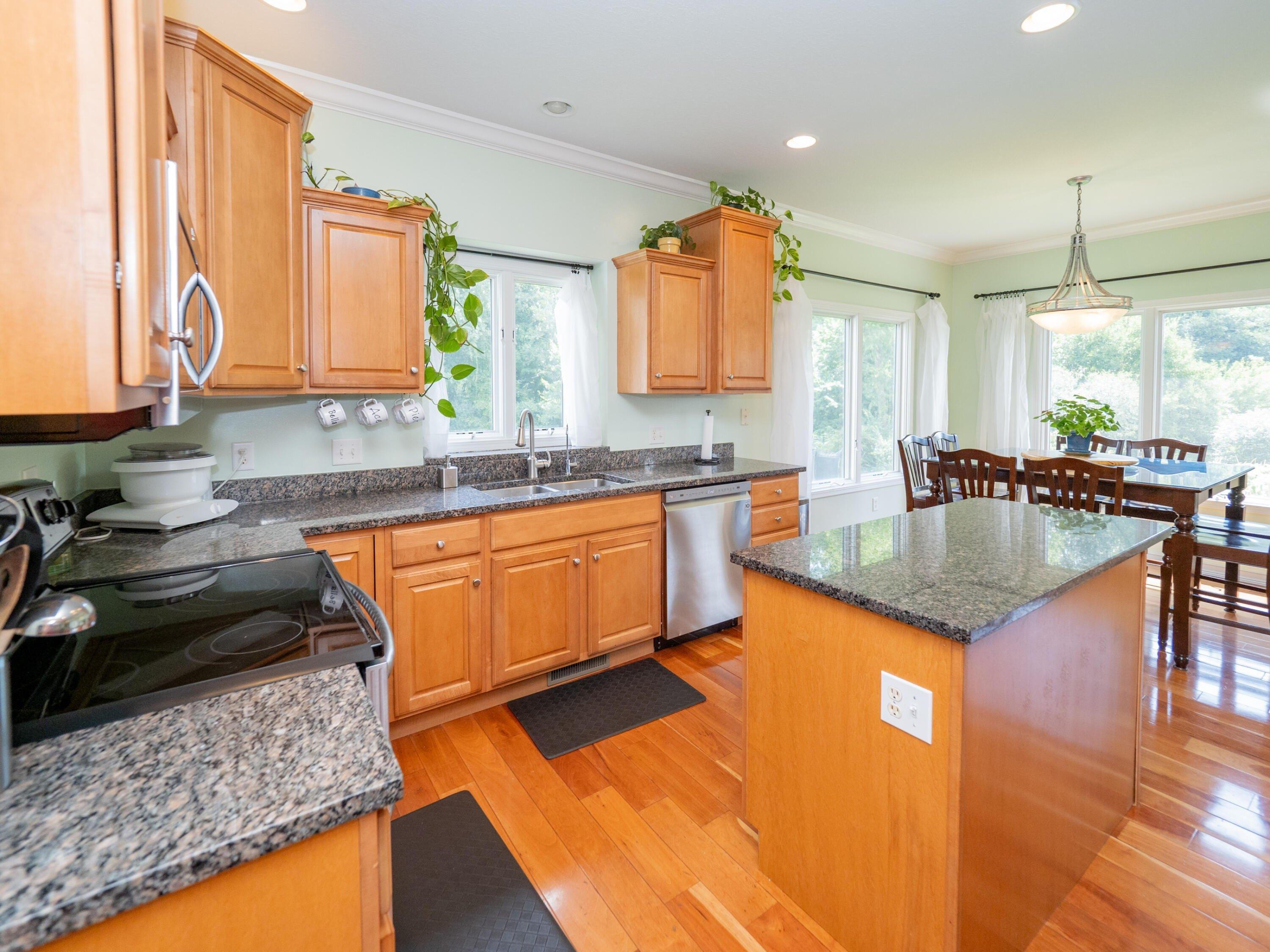 St Andrews Ct, Battle Creek, MI 49015