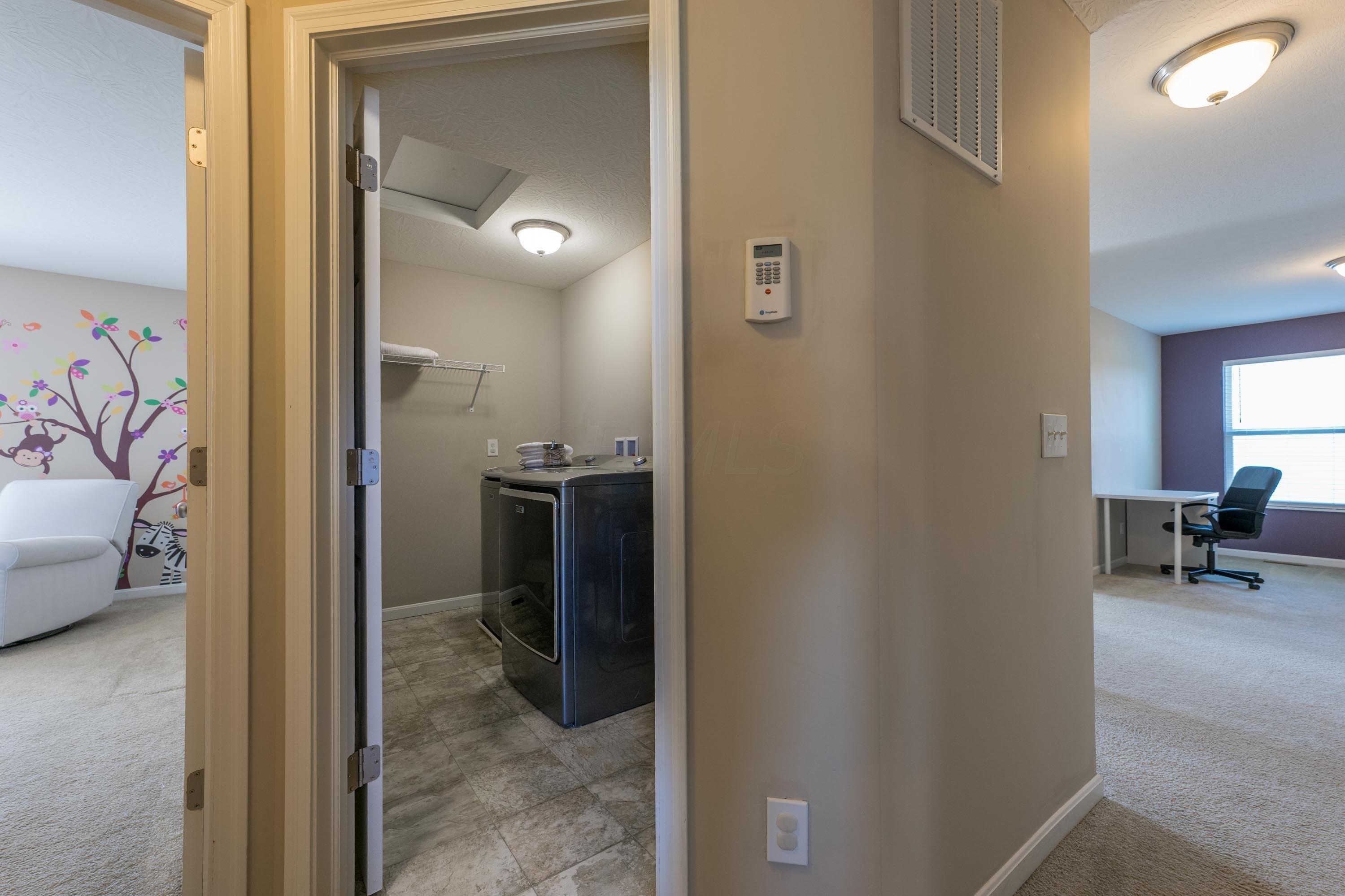 Alta View Village Ct, Worthington, OH 43085