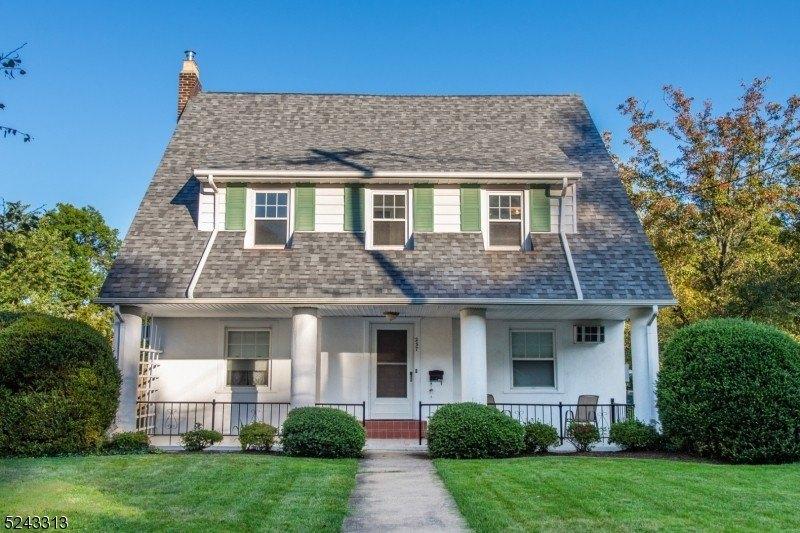 Grove St, Montclair, NJ 07042