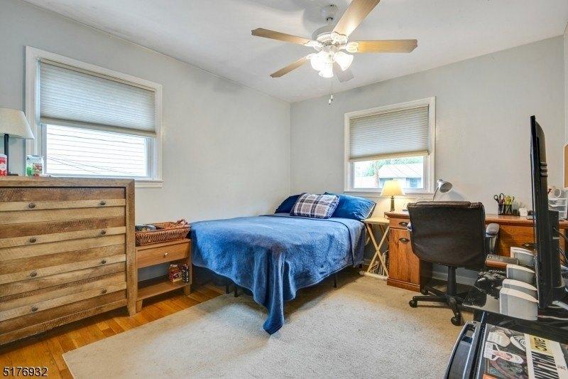 Midwood Ave, Verona, NJ 07044