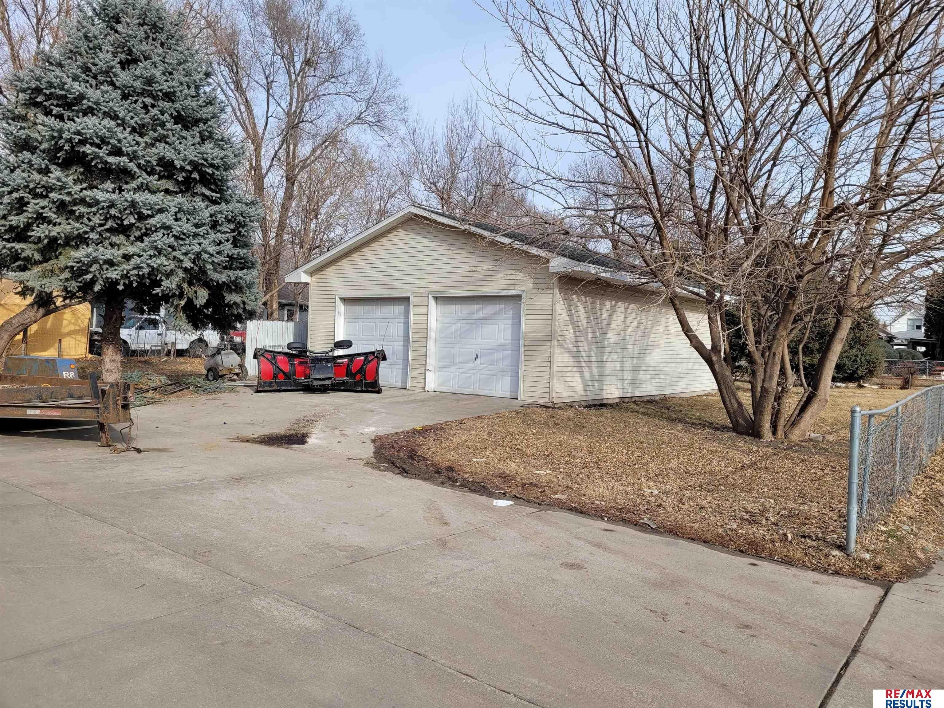 N 14th Ave, Omaha, NE 68110