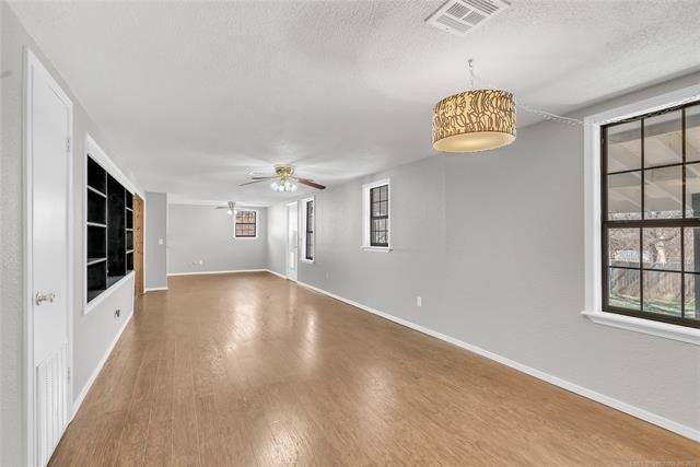 N 14th St, Collinsville, OK 74021