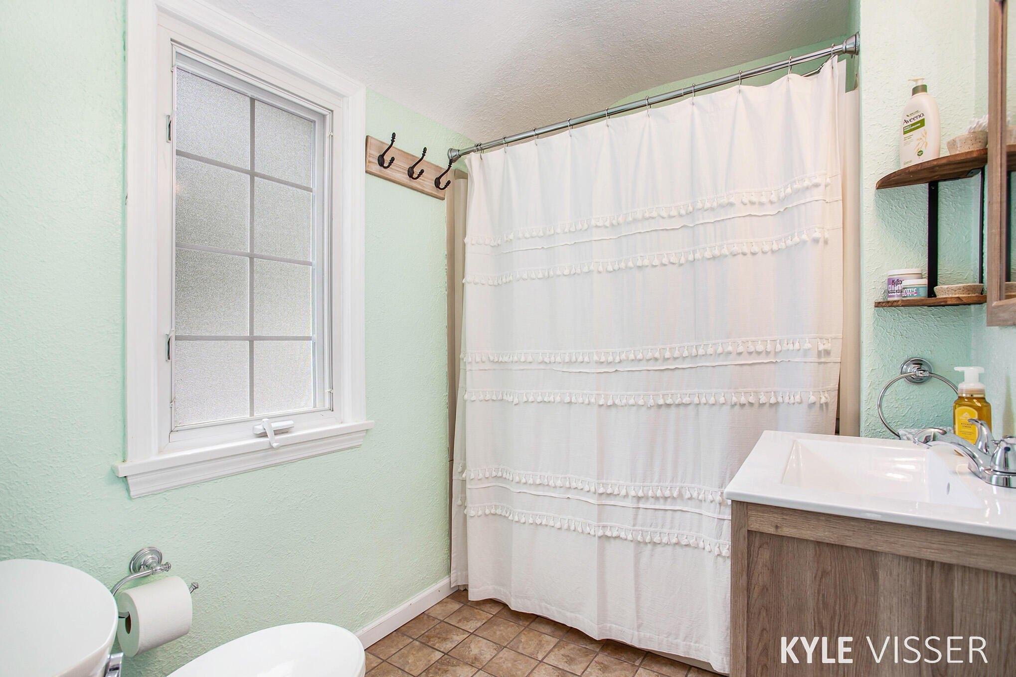 Hoyt St Se, Grand Rapids, MI 49507