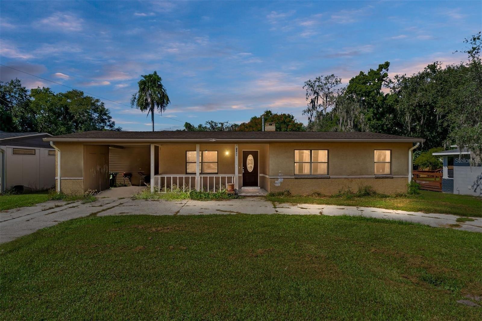 Lee St, Leesburg, FL 34748