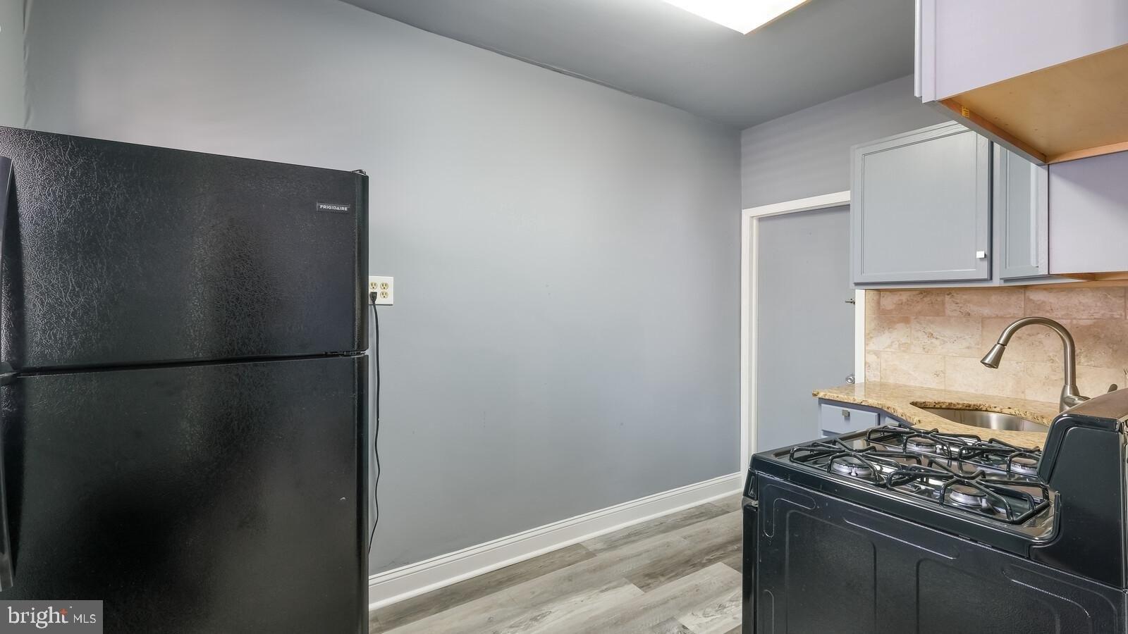 Burnside Ave, Sharon Hill, PA 19079