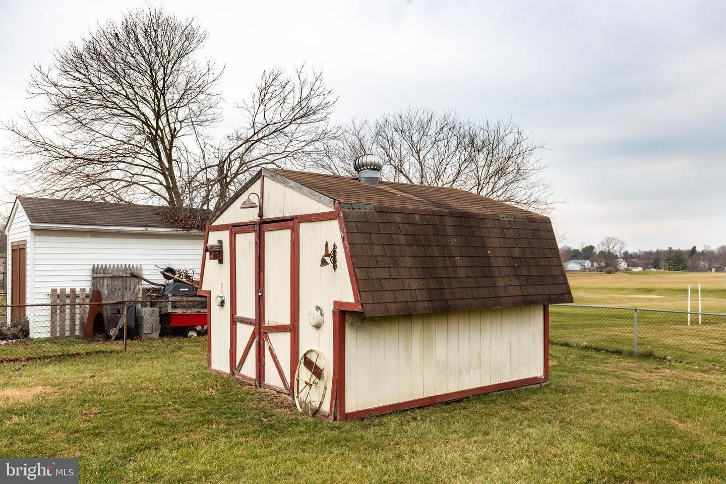 Fairground Ave, Taneytown, MD 21787