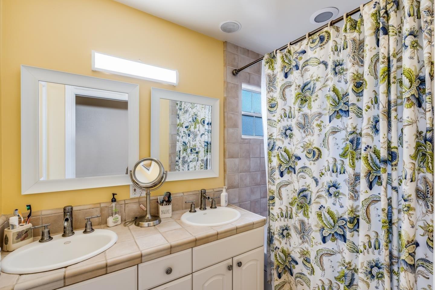 Jacob Ave, San Jose, CA 95118