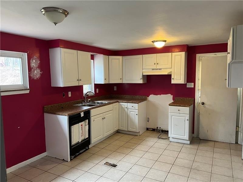 Miller Ave, Mckeesport, PA 15132