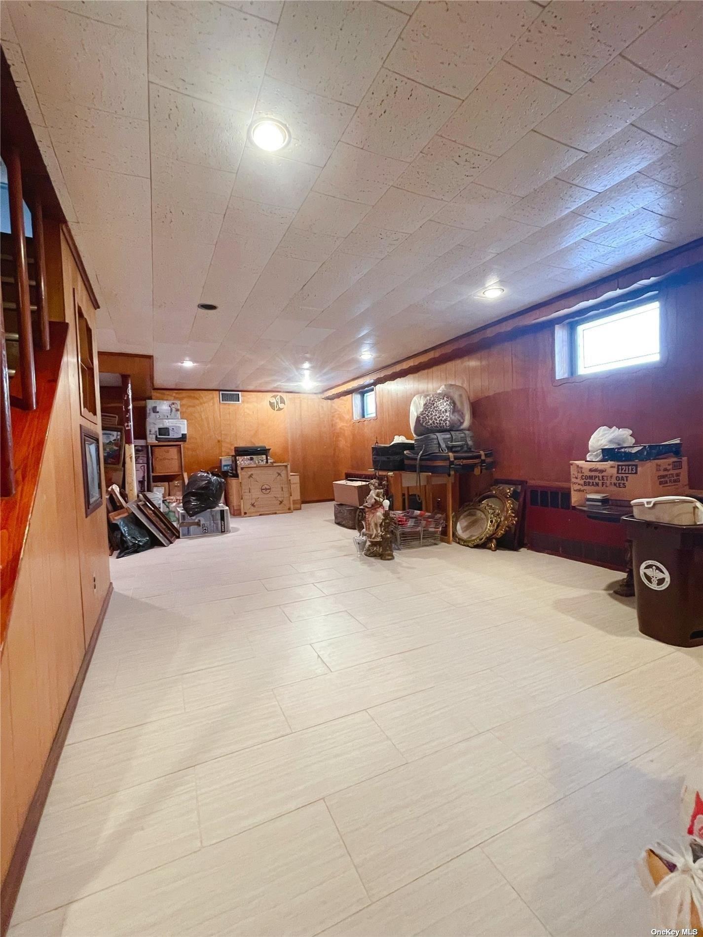 29th Ave, Flushing, NY 11358
