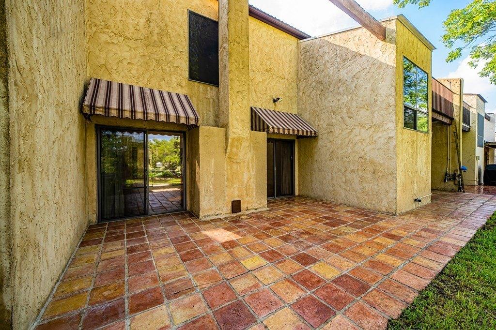 Englewood Dr, Kerrville, TX 78028