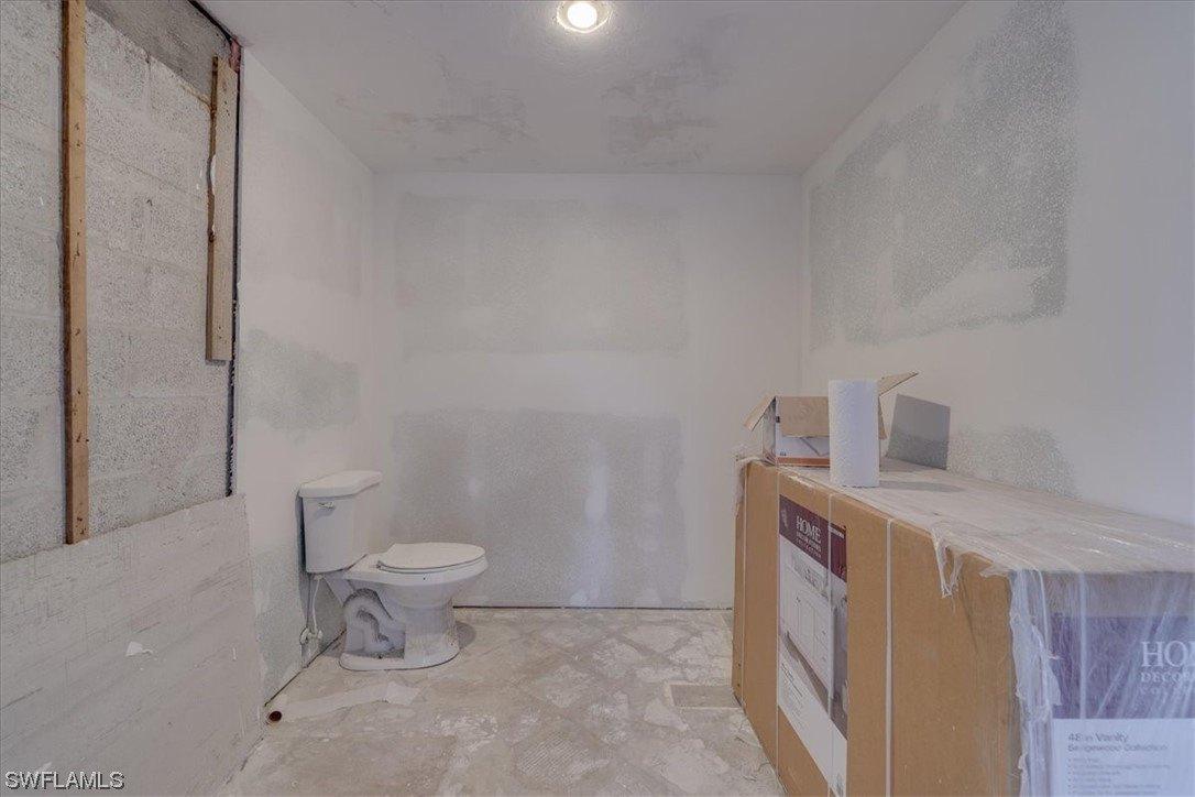 Dow Ln, North Fort Myers, FL 33917