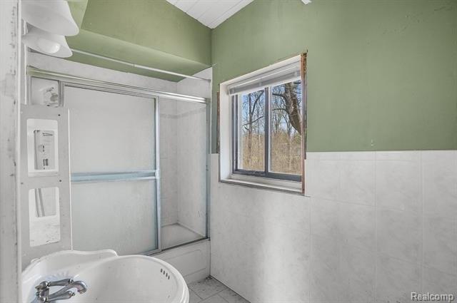 Elmgrove St, Farmington Hills, MI 48336