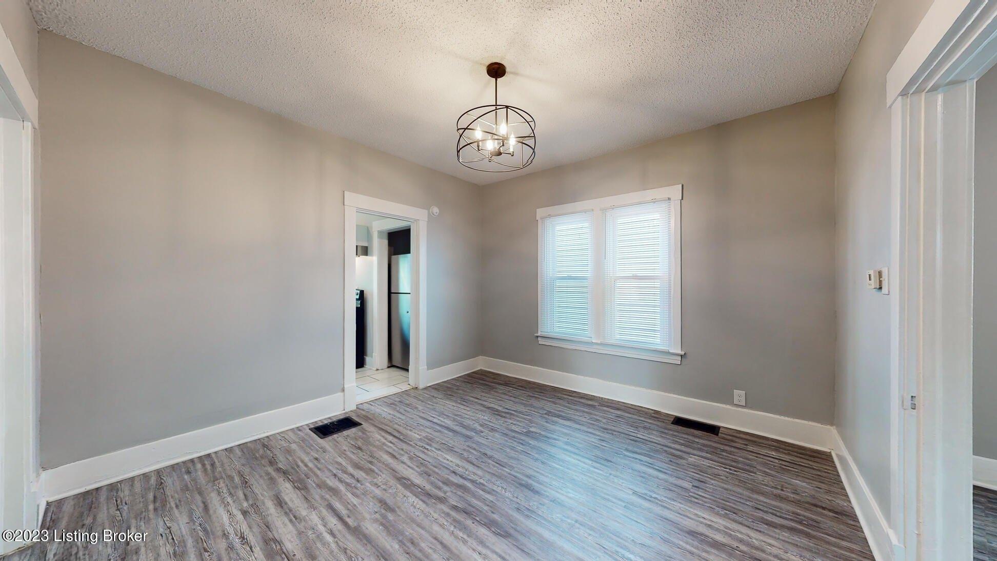 Vermont Ave, Louisville, KY 40211