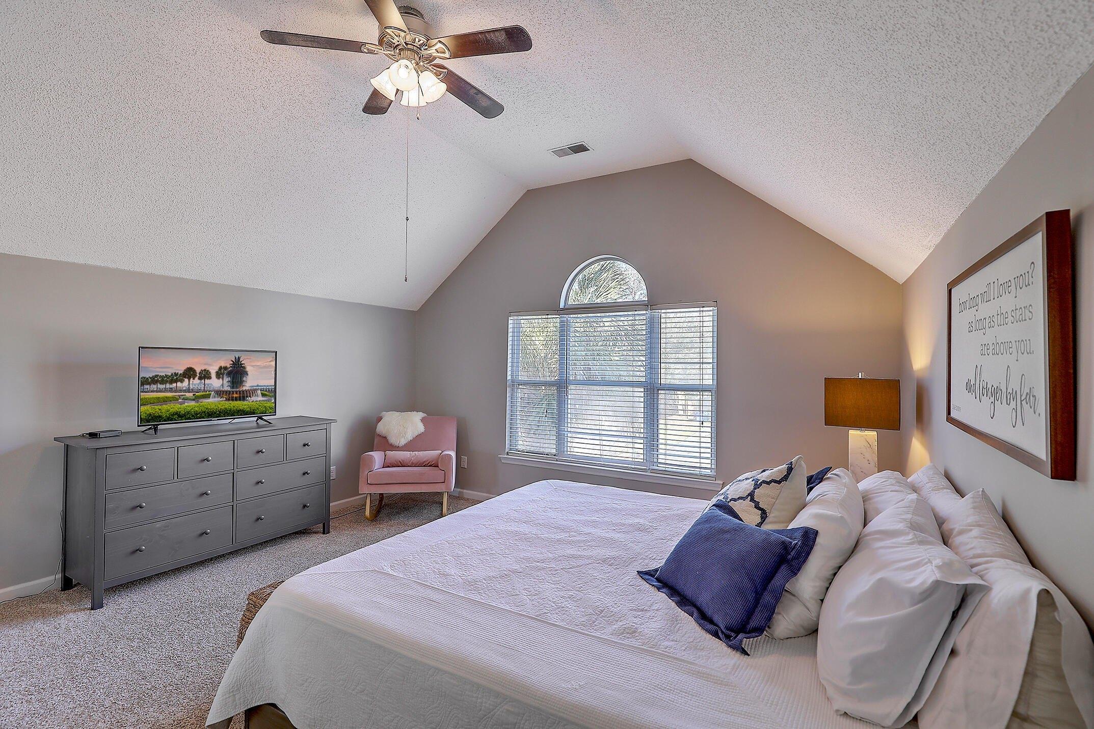 Razorback Ln, Charleston, SC 29414