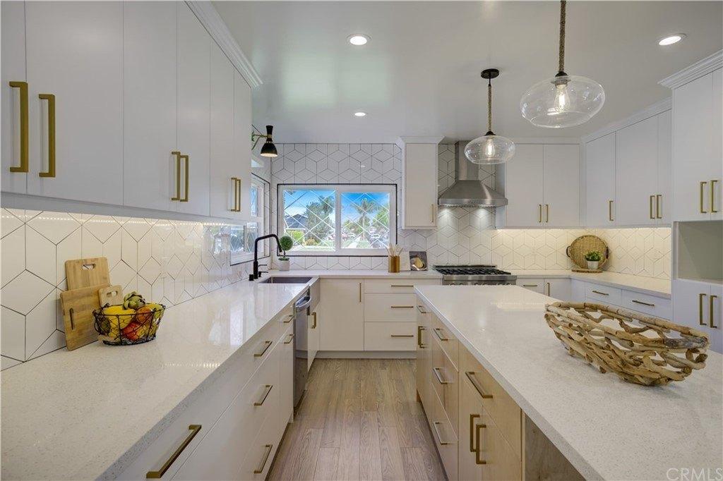 E Pageantry St, Long Beach, CA 90808