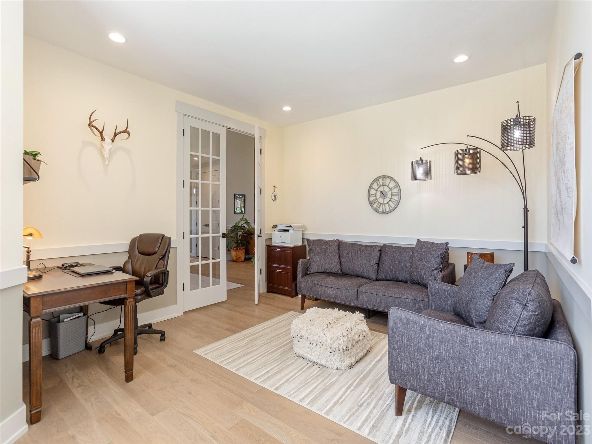 Samuel Dr, Mills River, NC 28759