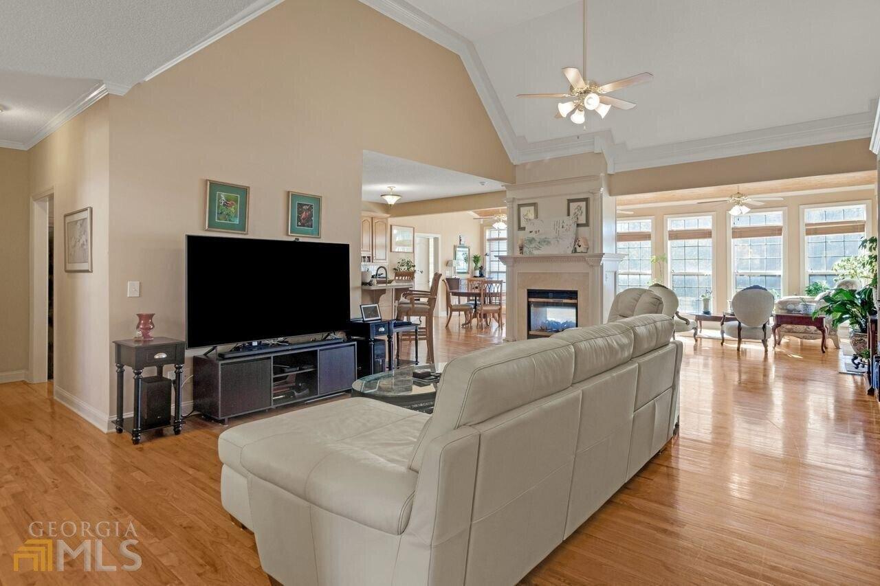 Somerset Ct Se, Conyers, GA 30013