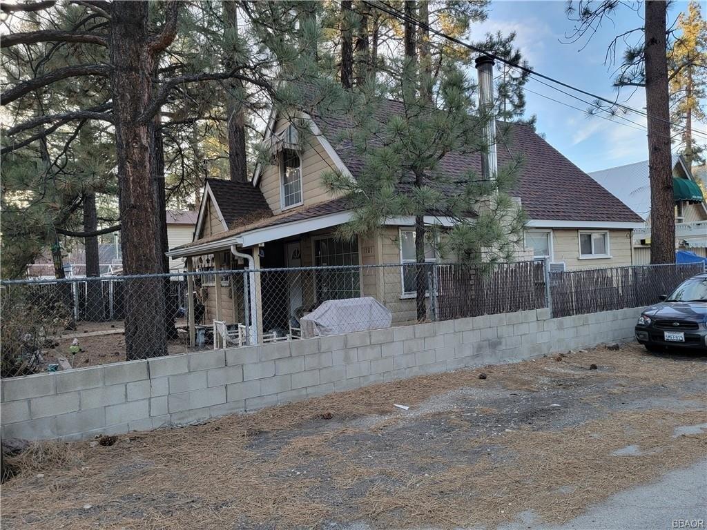 W Sherwood Blvd, Big Bear City, CA 92314