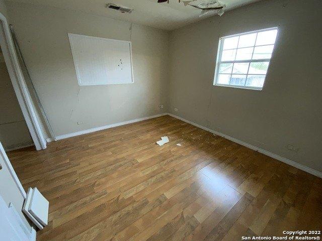 Linares St, San Antonio, TX 78225