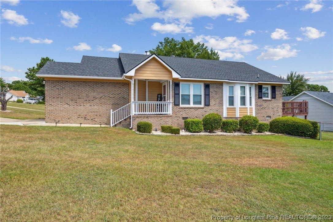 Spindle Tree Dr, Fayetteville, NC 28304