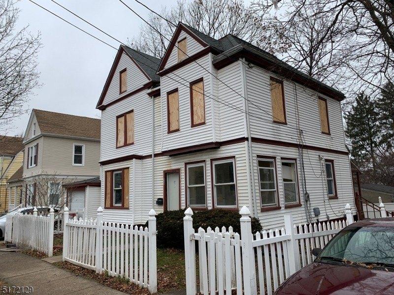 Hawthorne St, Orange, NJ 07050