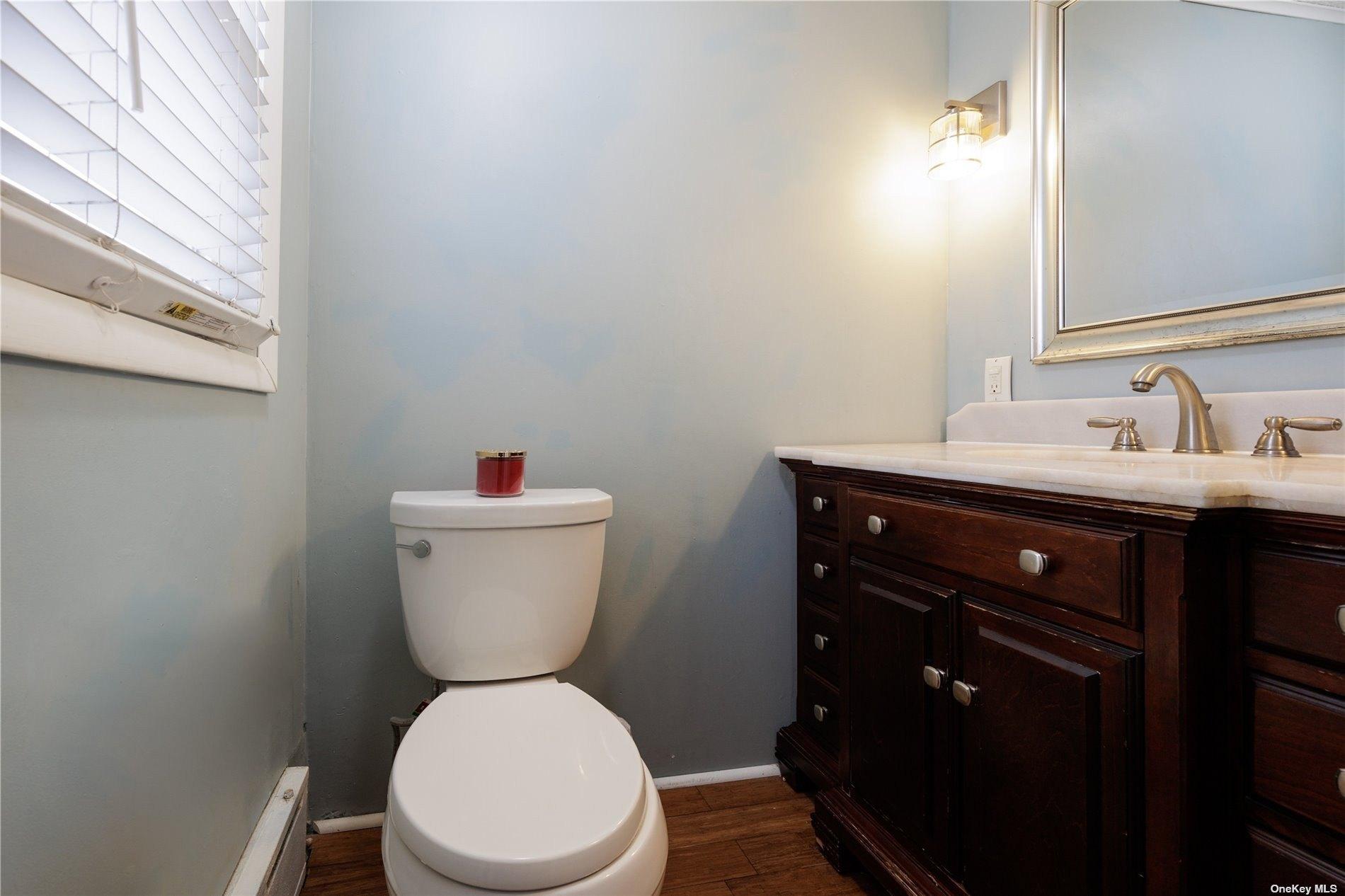 Henry St, Oceanside, NY 11572