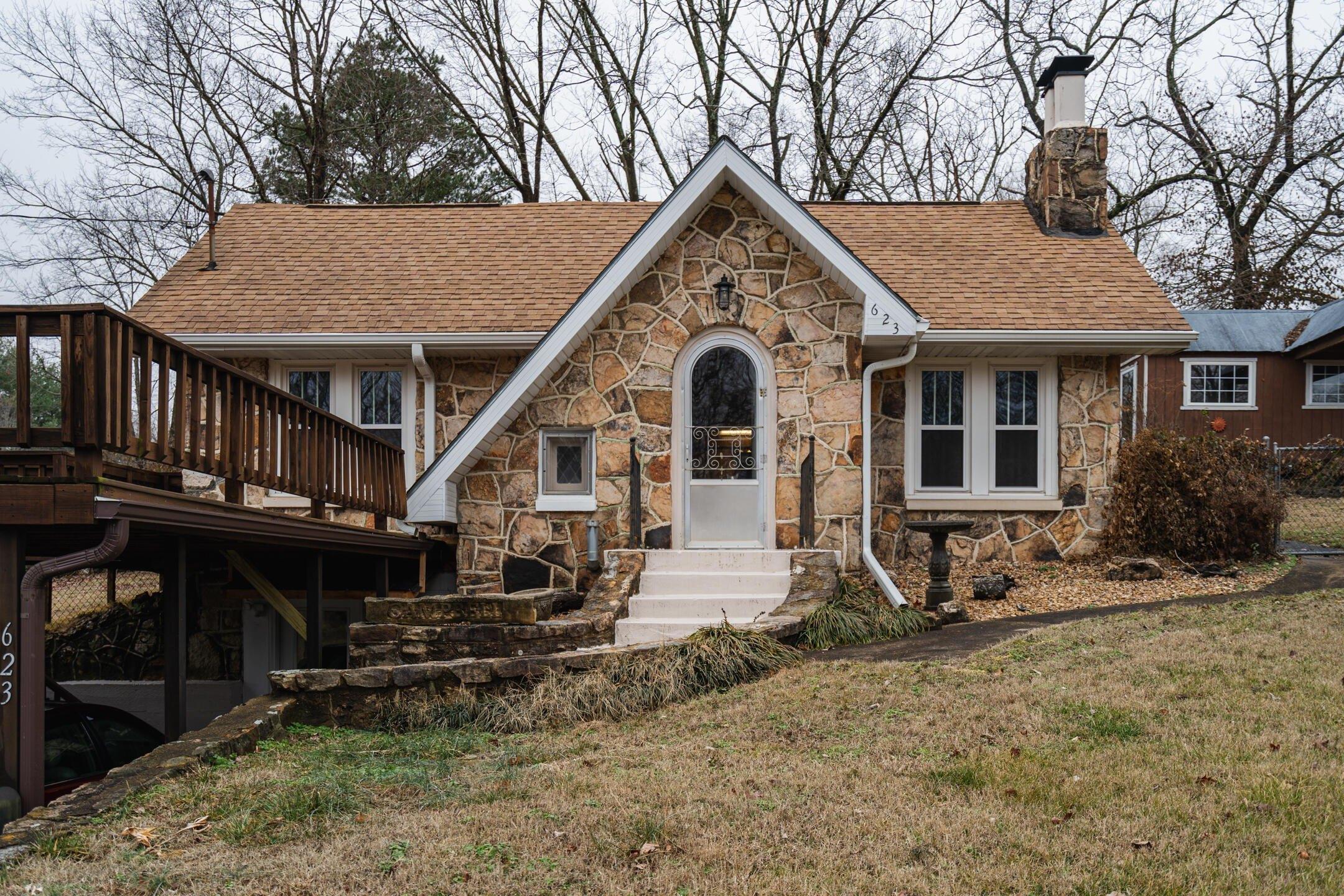 S Hill St, West Plains, MO 65775