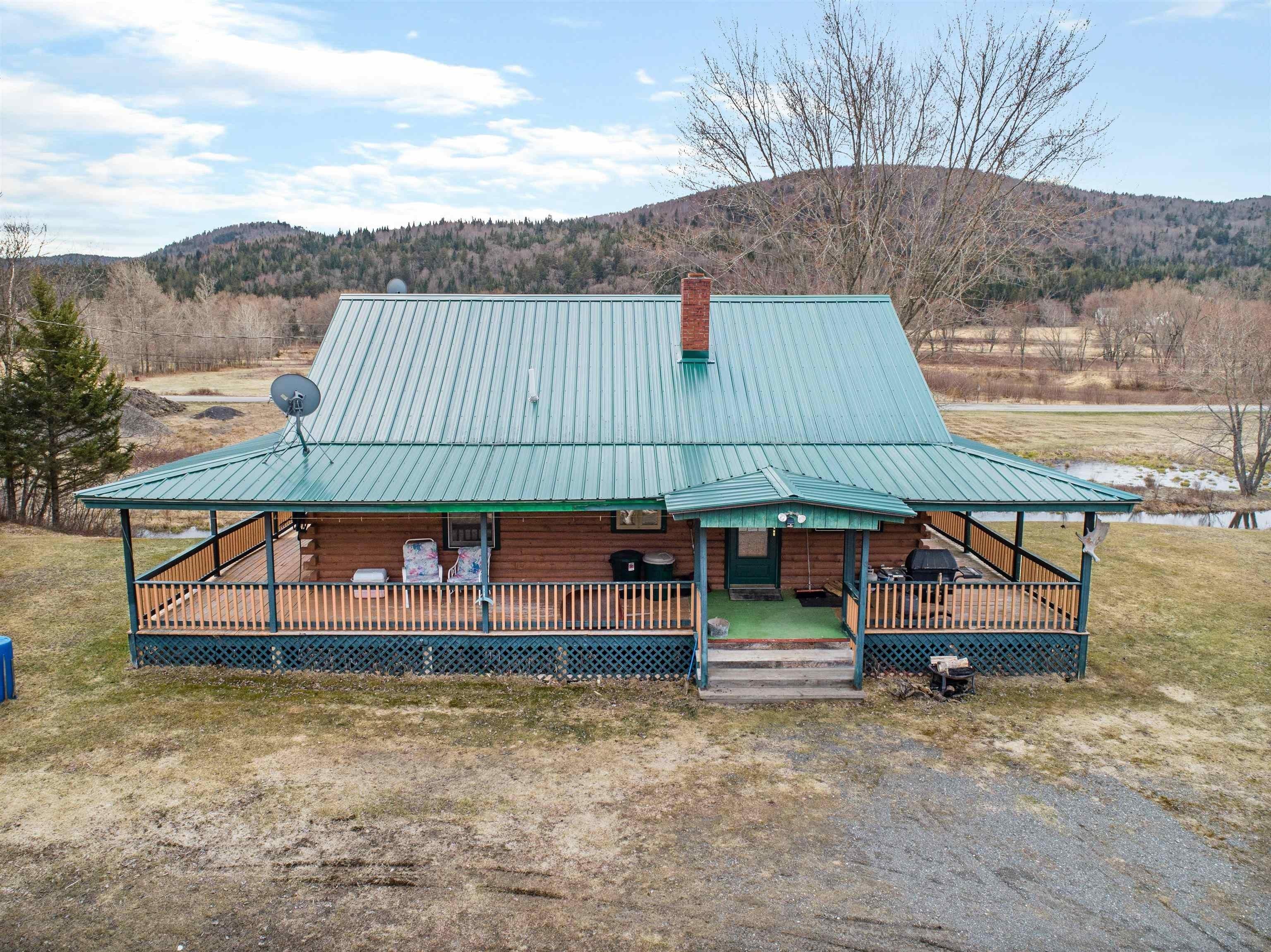 Pine Tree Cir, Pittsburg, NH 03592