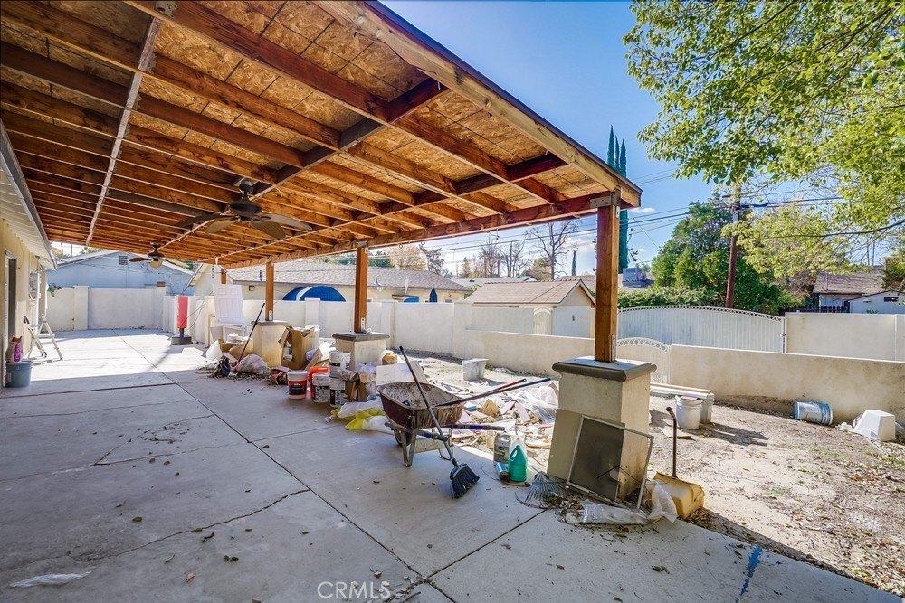 Shoup Ave, West Hills, CA 91307
