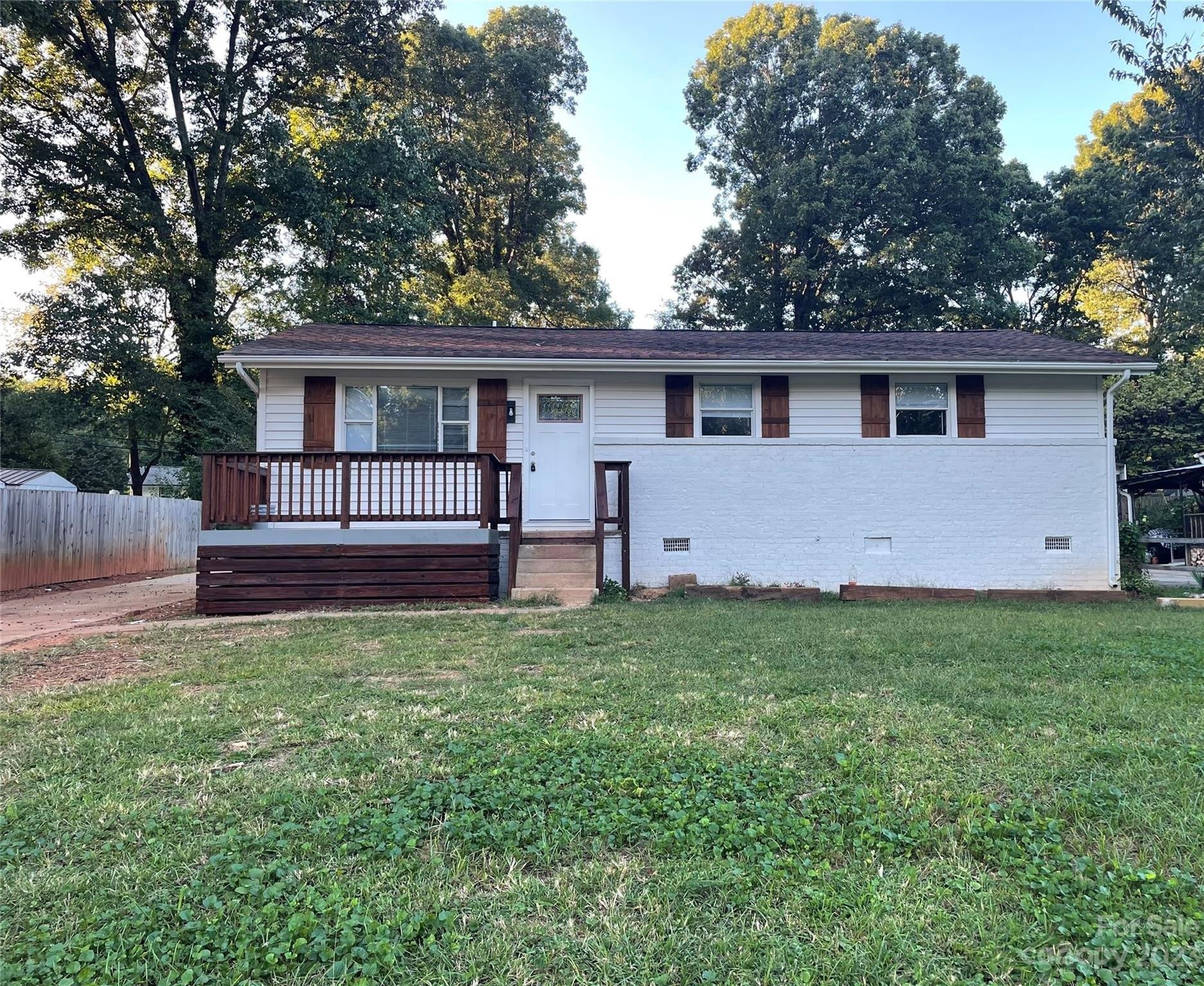 Queen Anne Rd, Charlotte, NC 28217