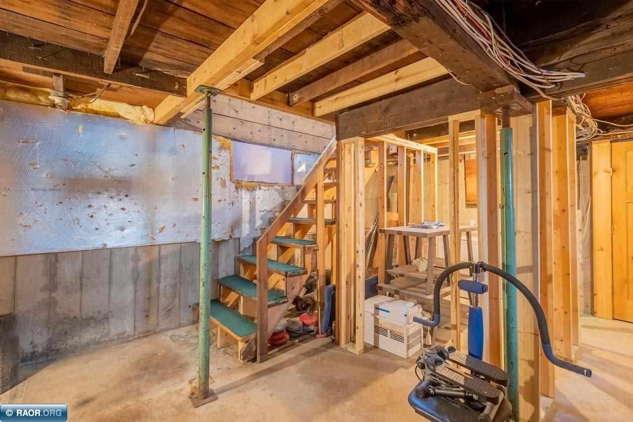 Carnation Ave, Virginia, MN 55792