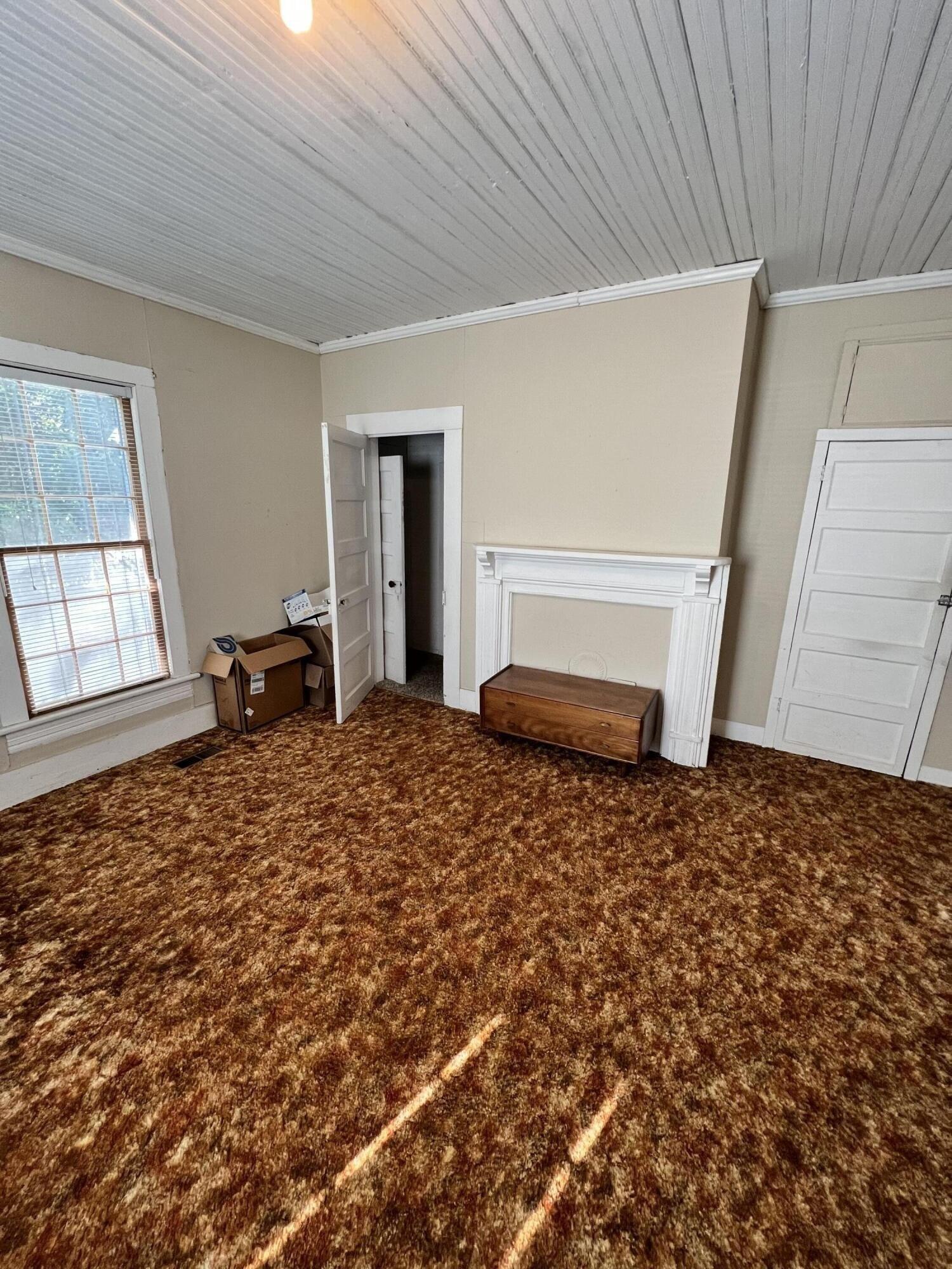 Gordon St, Thomson, GA 30824