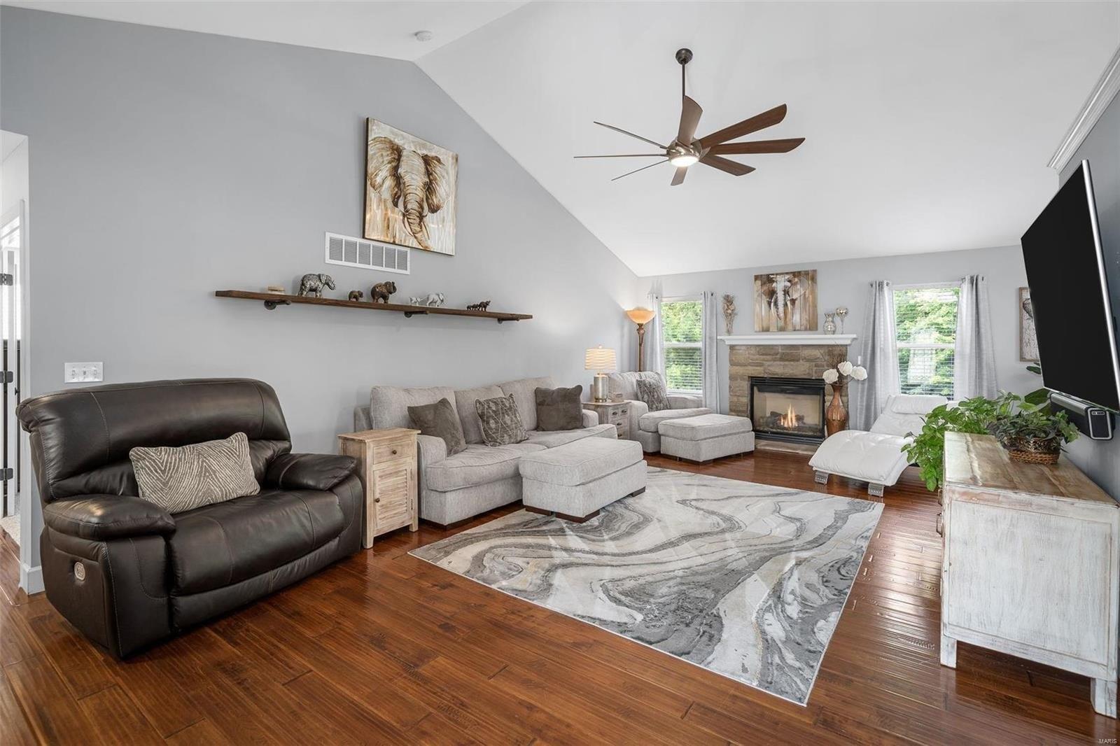 Victoria Park Ave, Wentzville, MO 63385