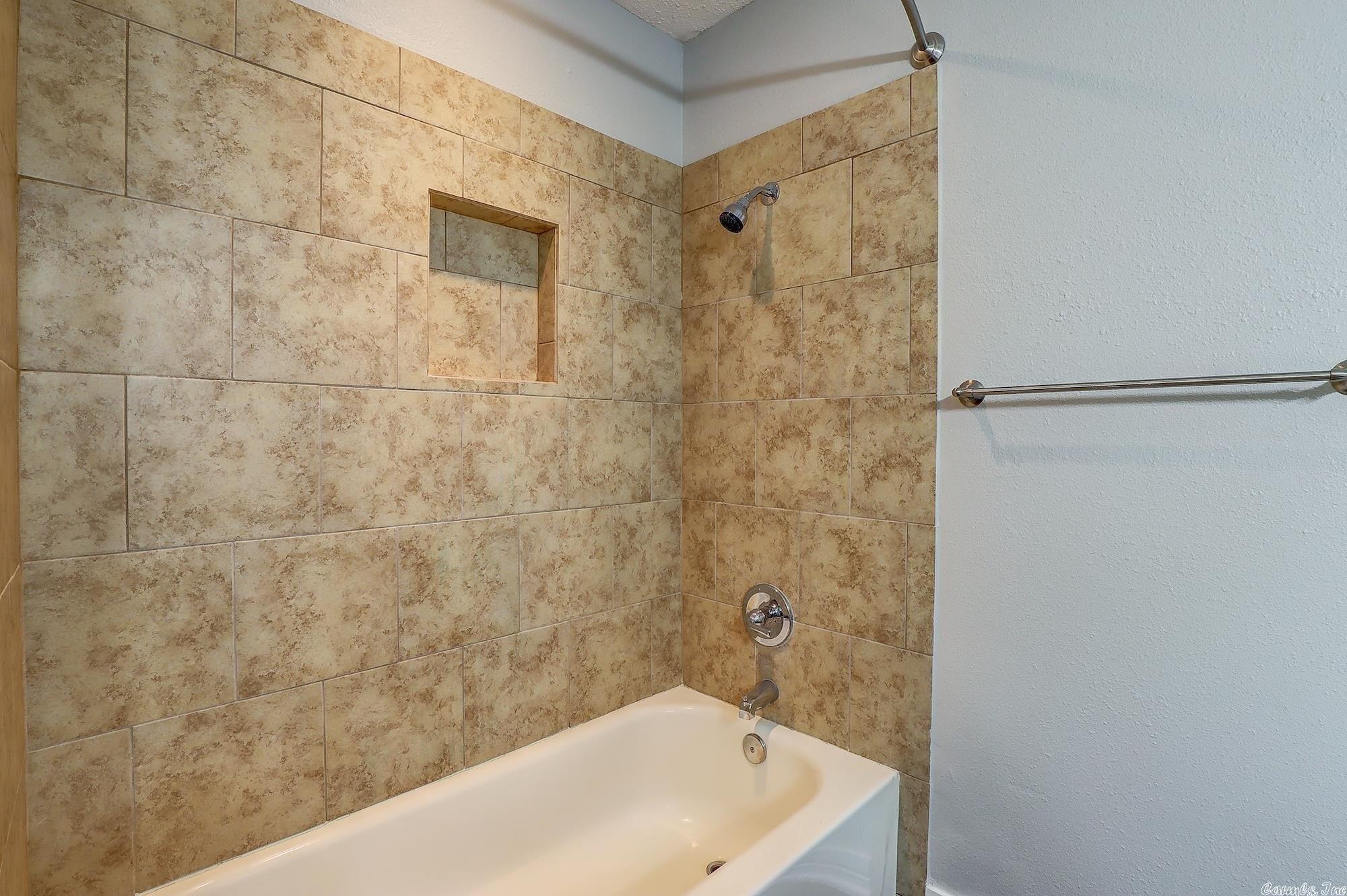 Hillcrest Dr, Texarkana, TX 75503
