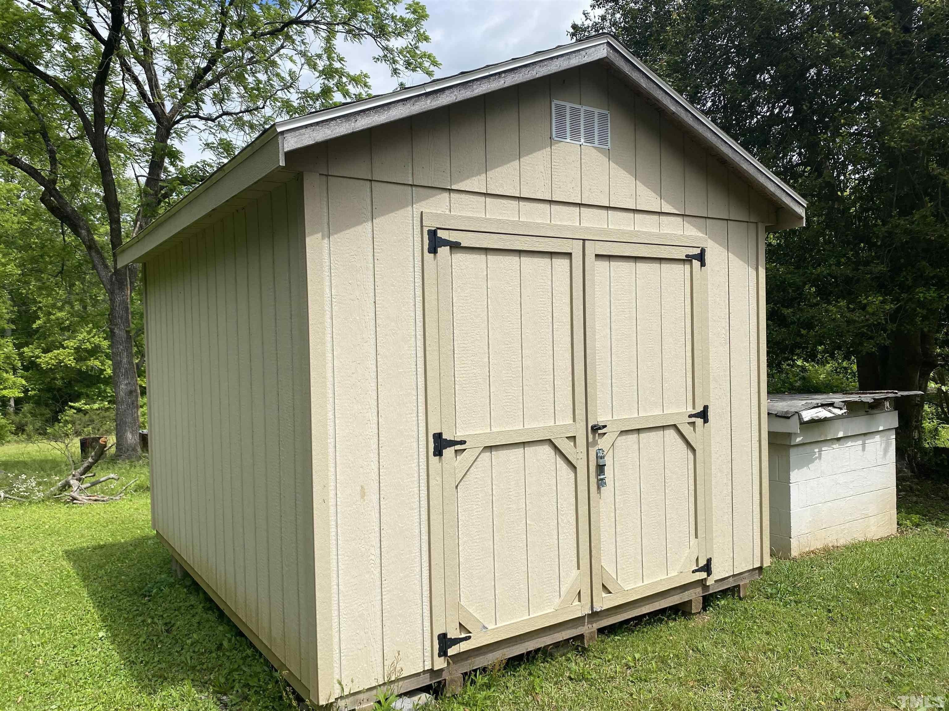 Grapevine Dr, Roxboro, NC 27574