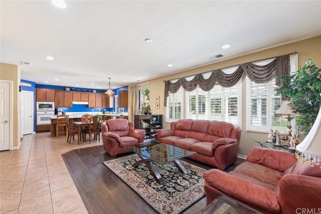 Broad Oak St, Murrieta, CA 92562