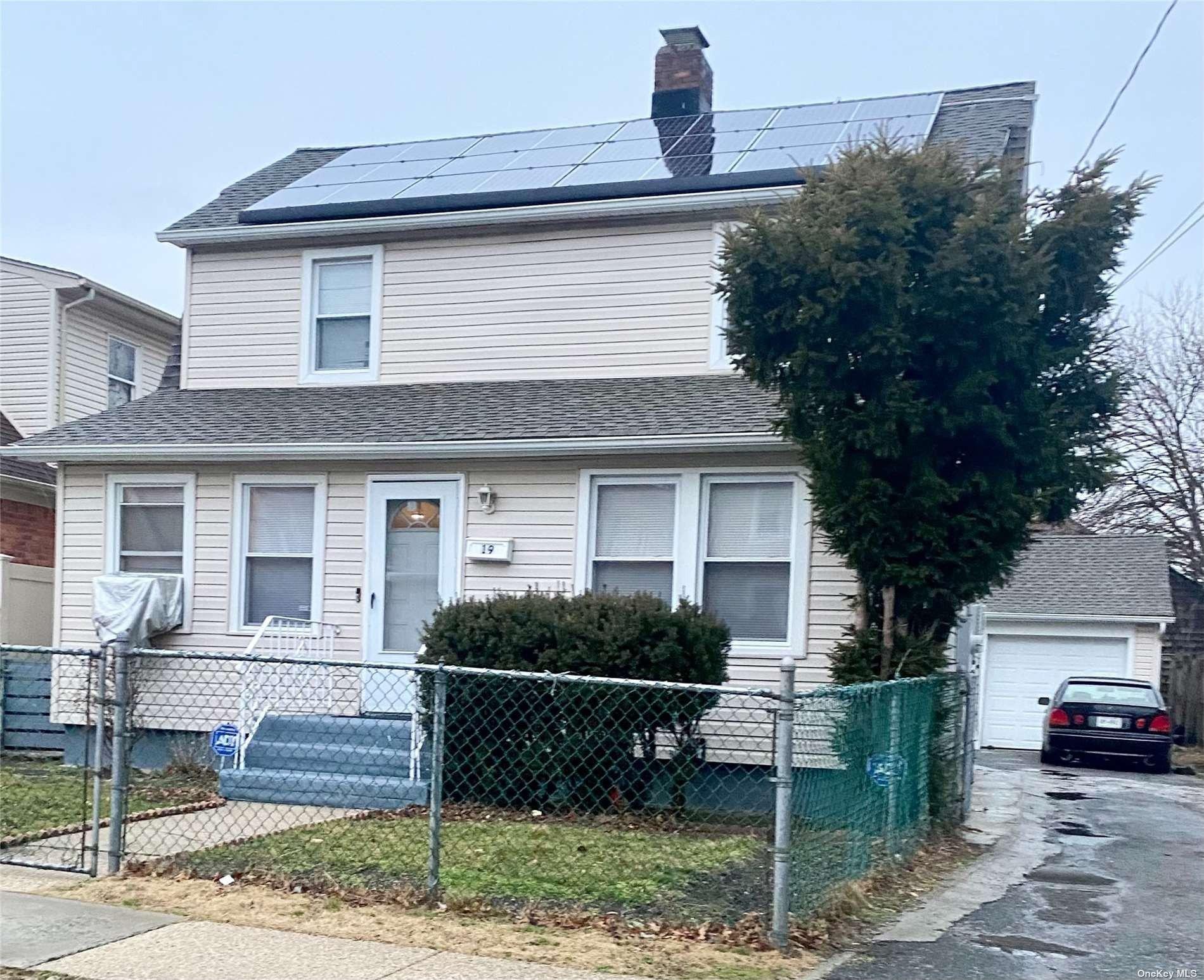 Van Cott Ave, Hempstead, NY 11550