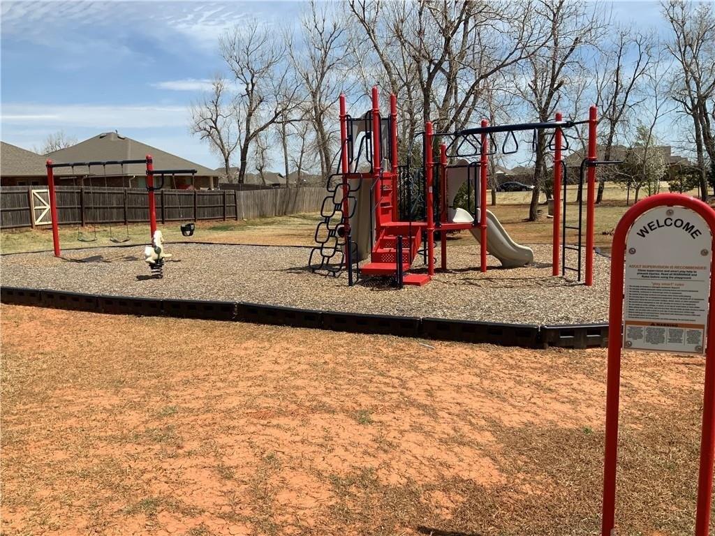 Idylbreeze Dr, Oklahoma City, OK 73179