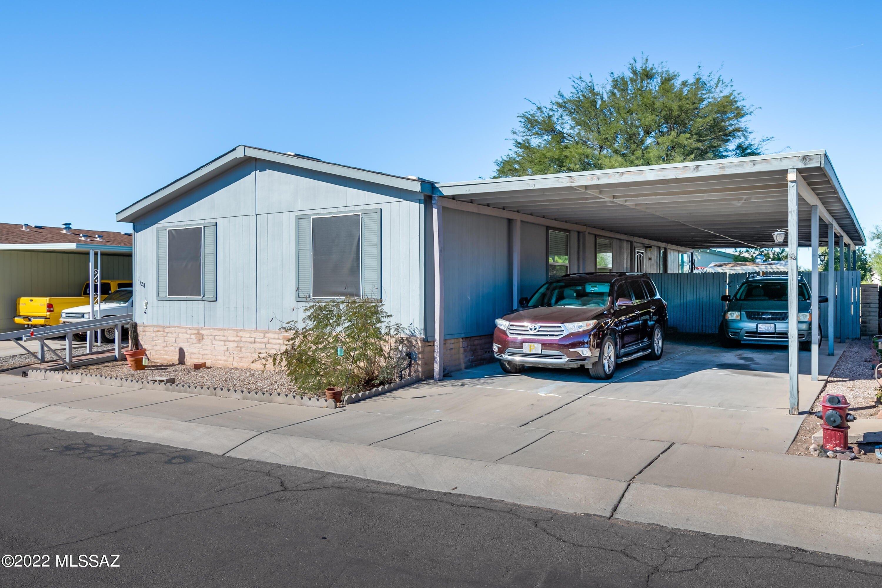 W Coralbrooke Dr, Tucson, AZ 85705