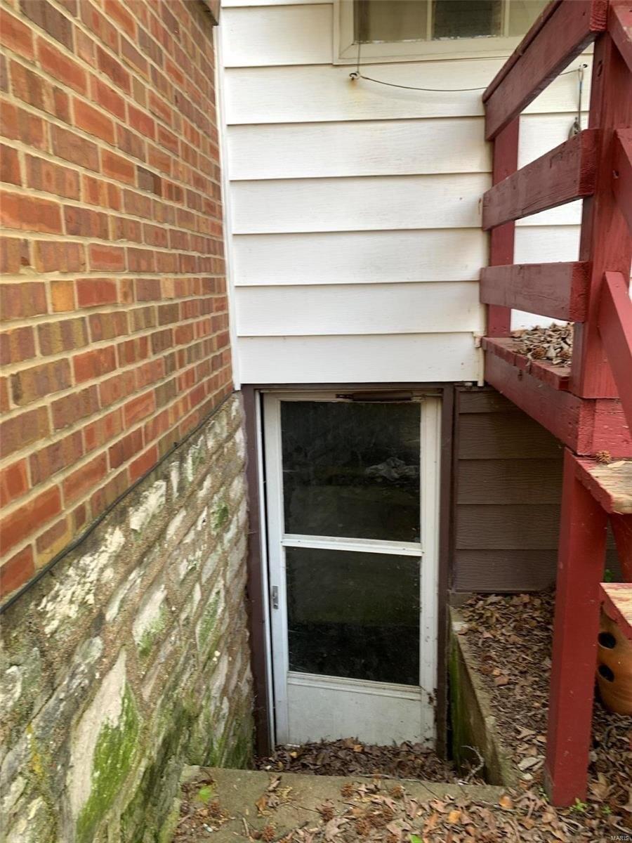 Rhodes Ave, Saint Louis, MO 63109