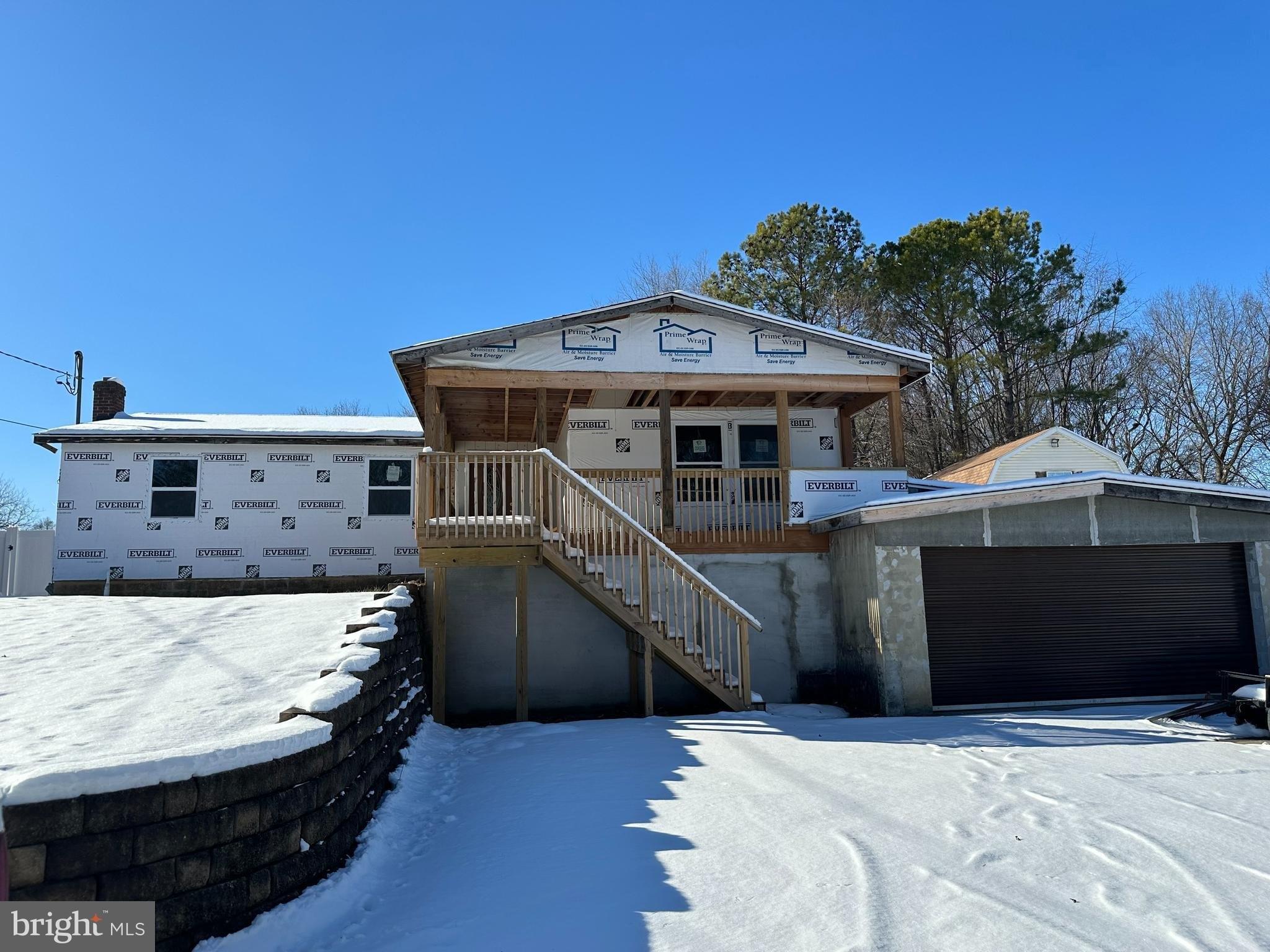 Porter Way, Charles Town, WV 25414