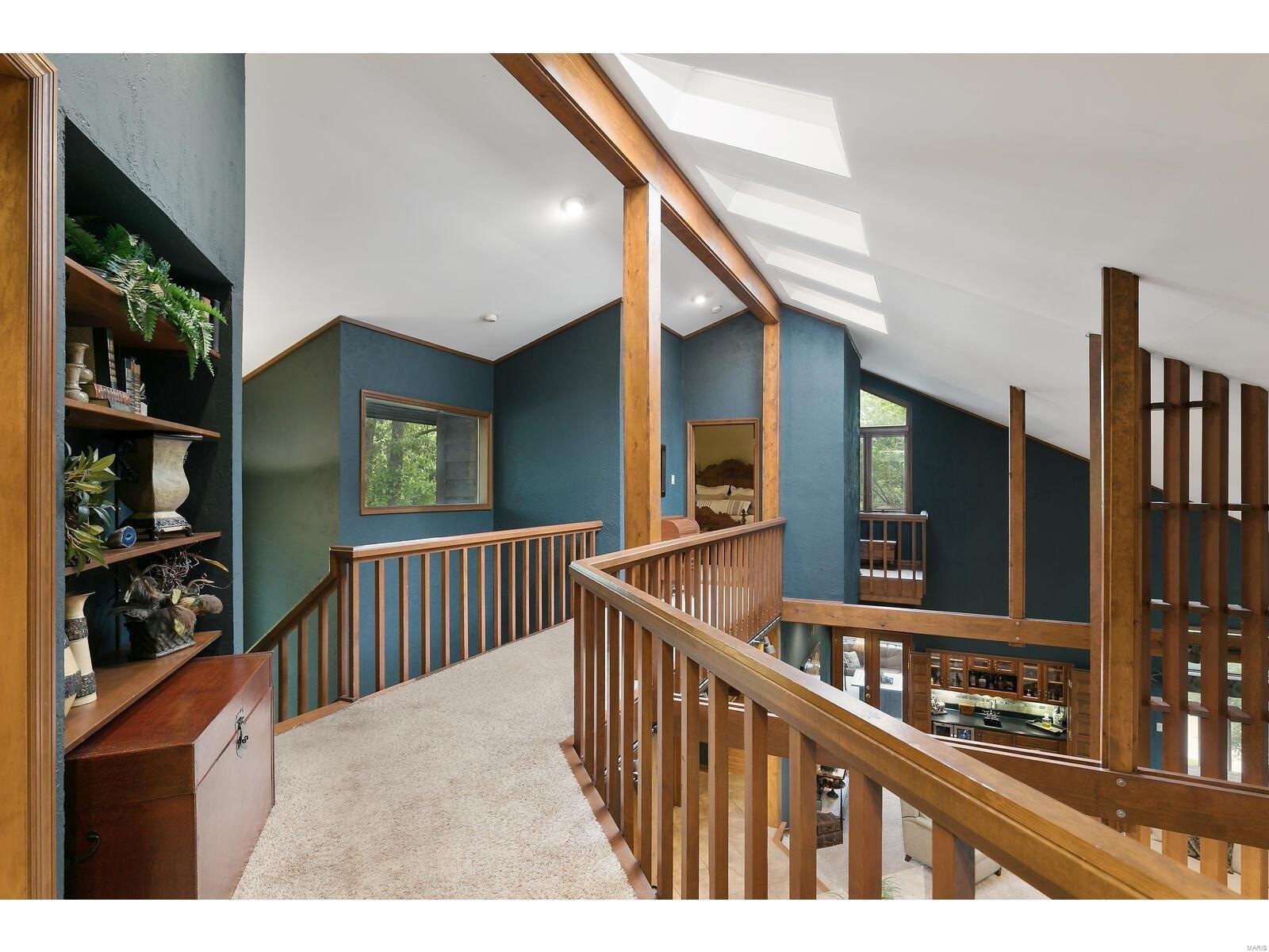 Nanell Ln, Saint Louis, MO 63127