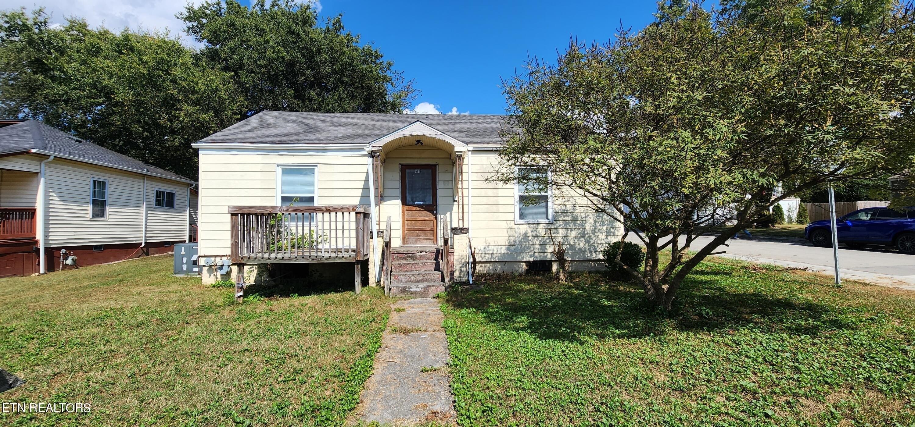 Mcginley St, Maryville, TN 37804